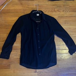 Medium black corduroy shirt from UNIQLO